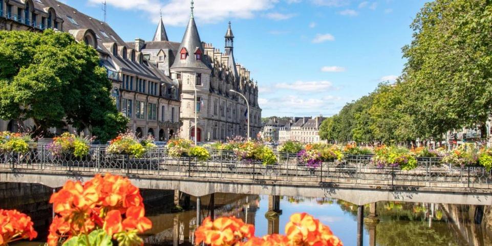 Apartmán Quimper: T3 Avec Vue Cathedrale Proche Gare Exteriér fotografie